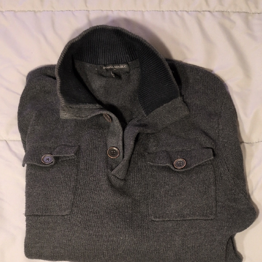 Banana Republic Men's L Charcoal Sweater [Stain]